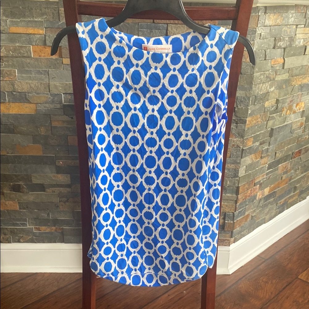 Blue and White Geometric Sleeveless Top